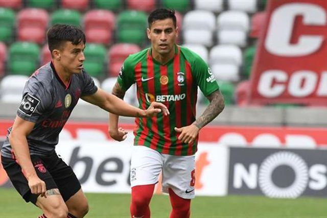 Extremo argentino de regresso a Portugal