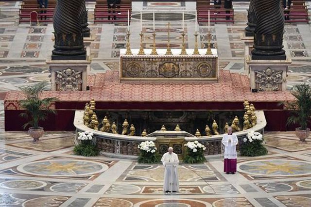 Papa Francisco faz missa virtual e pede anulação de dívida dos países pobres