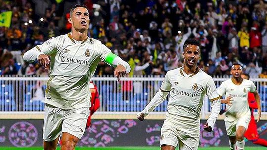 Cristiano Ronaldo já está em Jeddah para o duelo com o Al-Ittihad (vídeo)