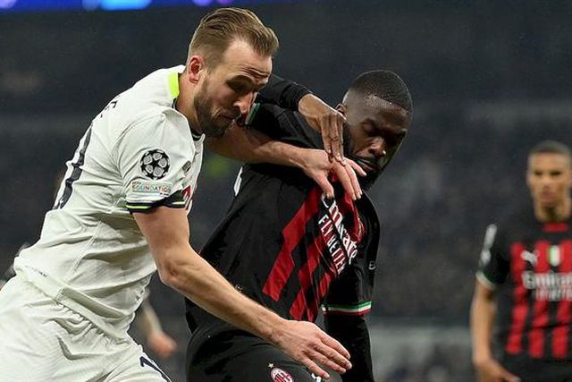 Milan, com Rafael Leão, elimina o Tottenham