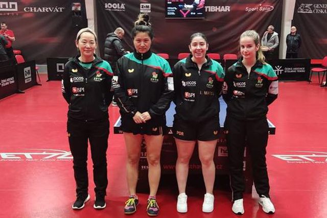 Seleção feminina perde mas está apurada para Europeu