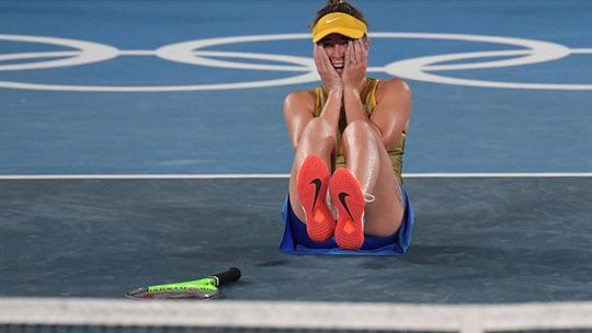 Elina Svitolina conquista primeira medalha para o ténis ucraniano