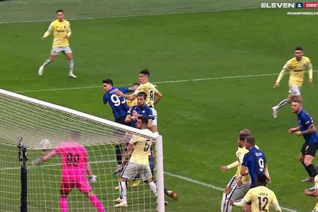 Que defesa inacreditável de Diogo Costa! (vídeo)