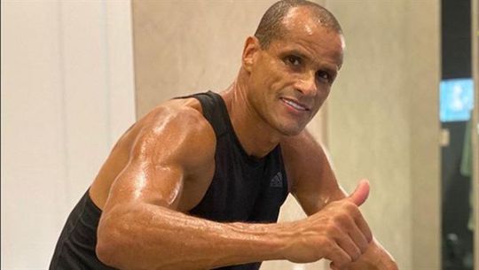 Rivaldo critica contratação de Braithwaite