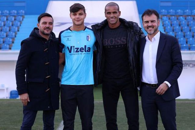 Mais um filho de Rivaldo no Vizela