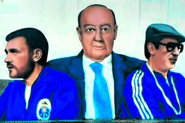 Mural com Conceição, Pinto e Pedroto