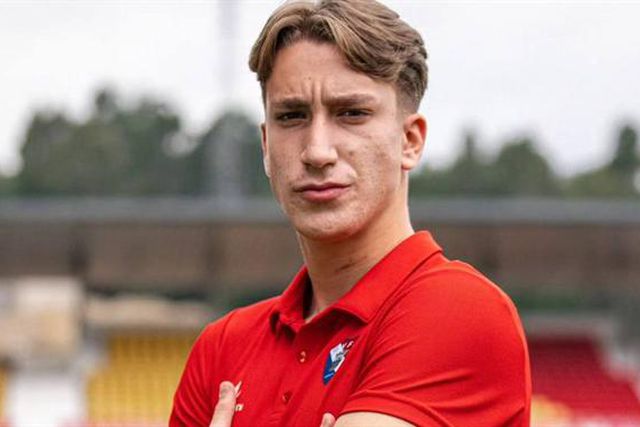 Oficial: Galos contratam filho de antigo craque do Real Madrid