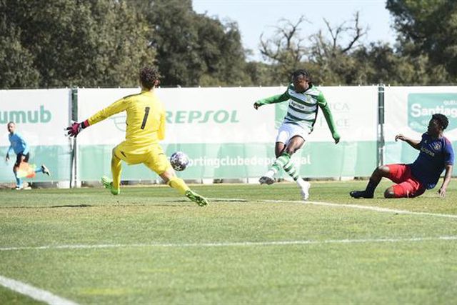 Veja os três golos de Fatawu na Youth League
