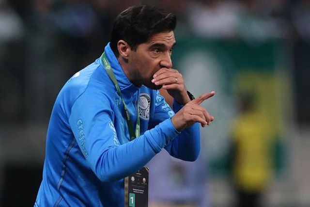 Abel soma 100.ª vitória em confronto com Caixinha