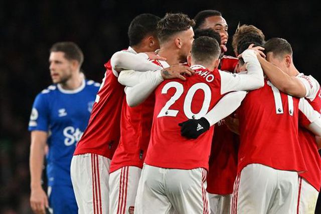 Atenção, Sporting: Arsenal cumpre e aumenta vantagem na liderança (veja os golos)