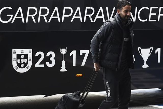 Comitiva leonina partiu para a Dinamarca (fotos)