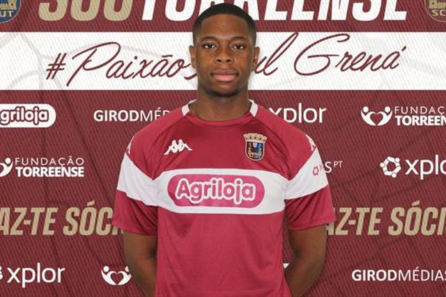 Oficial: Marvin Elimbi para o eixo da retaguarda