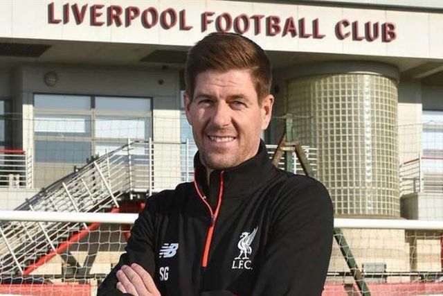 Oficial: Steven Gerrard é o novo treinador do Al-Ettifaq