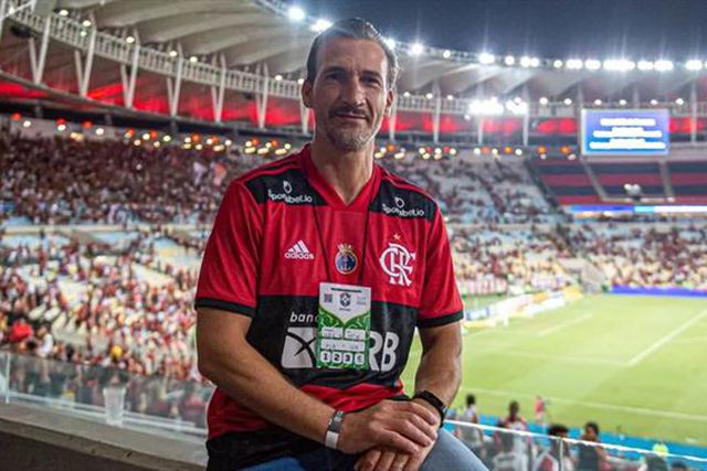 Treinador português despedido do Flamengo