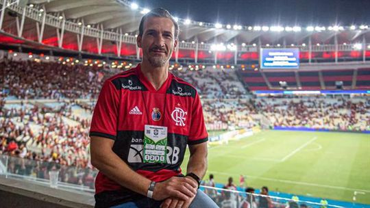 Treinador português despedido do Flamengo