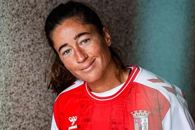 Oficial: Carolina Mendes é guerreira até 2024