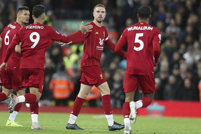 Liverpool adia aumento da lotação de Anfield por um ano