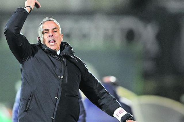 Benfica foi o primeiro grande derrotado por José Gomes