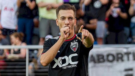 Pedro Santos abre caminho à vitória do DC United