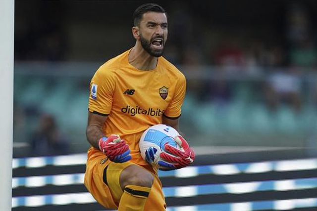 Mourinho pensa no sucessor de Rui Patrício