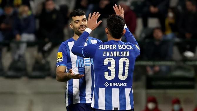 Taremi e Evanilson colocam FC Porto a vencer por 2-0 (vídeo)