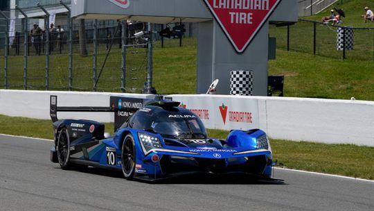 Pódio de Filipe Albuquerque na corrida do IMSA no Canadá