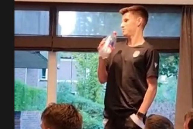 A praxe de Tiago Dantas no PAOK teve Xutos e um esquecimento (vídeo)