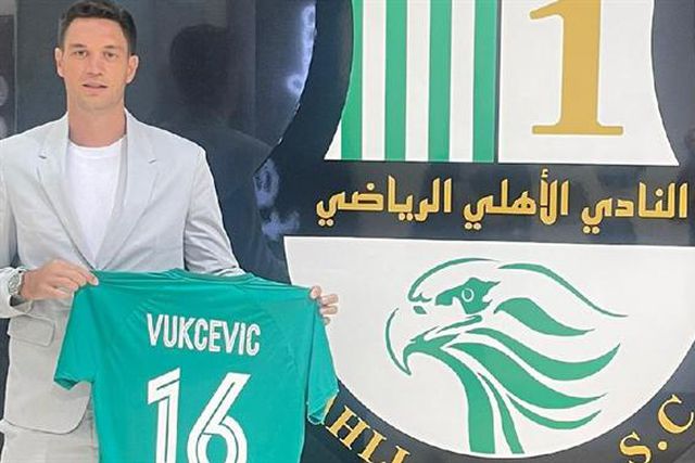 Contratado por verba recorde ao SC Braga e saiu a custo zero para o Catar