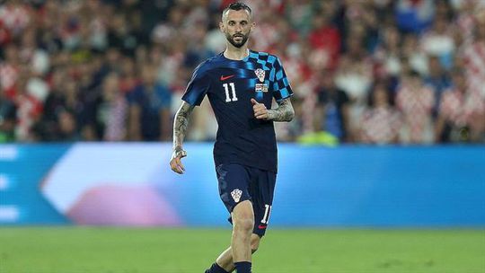 Brozovic dá uma semana ao Barcelona para 'se chegar à frente'