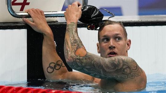 Caeleb Dressel quebra recorde mundial dos 100 metros mariposa