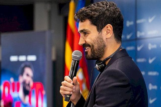 Gundogan apresentado: «Via todos os jogos quando era pequeno»