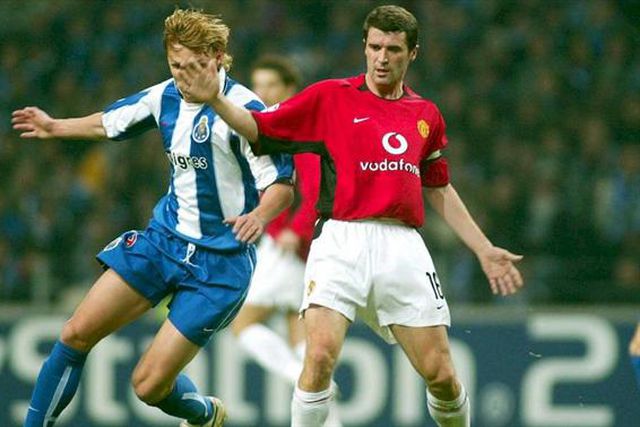 Ex-glória do Manchester United pode retomar carreira de treinador