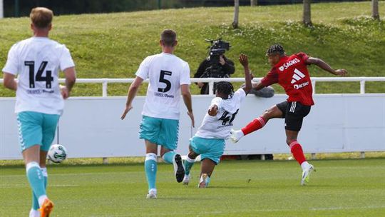 Rafa assiste e Neres finaliza primeiro golo da pré-época (vídeo)