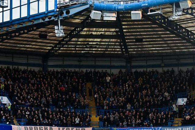 Curioso: sabe quais os adeptos da Premier League que mais bebem nos dias de jogo?