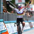 Centésima vitória de Annmiek Van Vleuten em provas da UCI