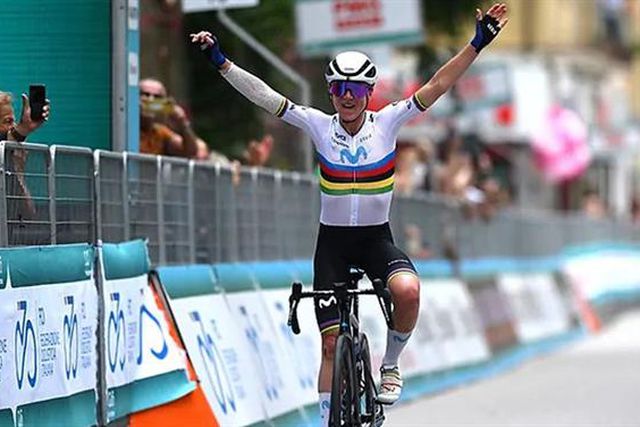 Centésima vitória de Annmiek Van Vleuten em provas da UCI