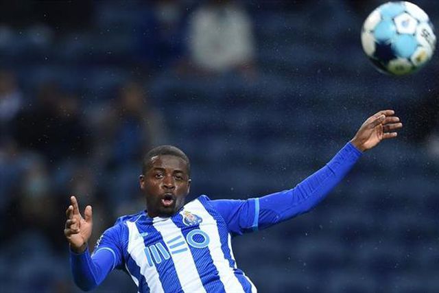 Nanu sai em definitivo para a Turquia