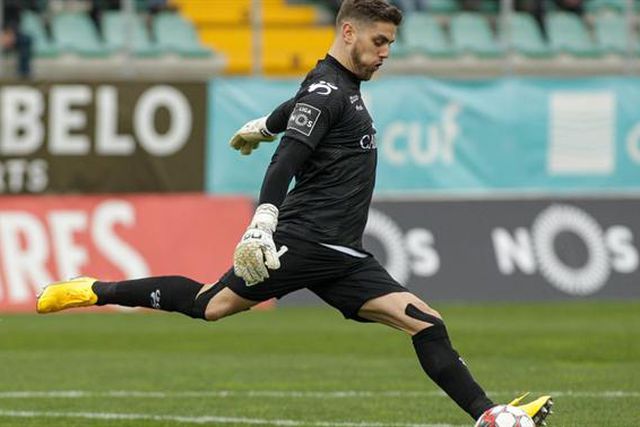 Cláudio Ramos passou Rui Patrício