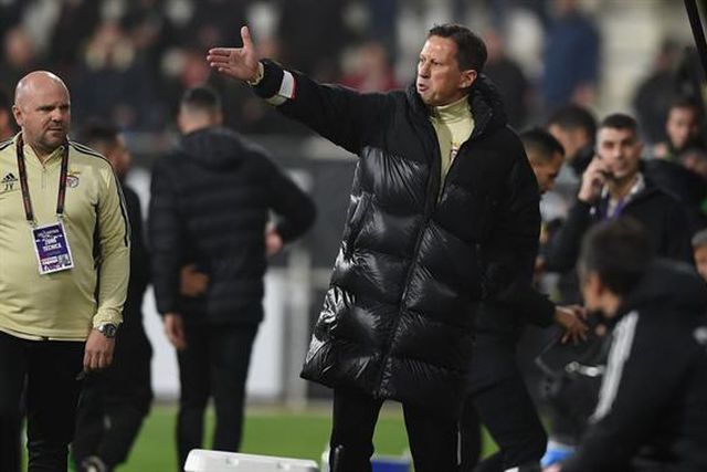 Conhecido o castigo de Roger Schmidt, após expulsão em Vizela