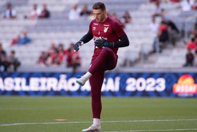 O que falta para o plantel do campeão ficar fechado