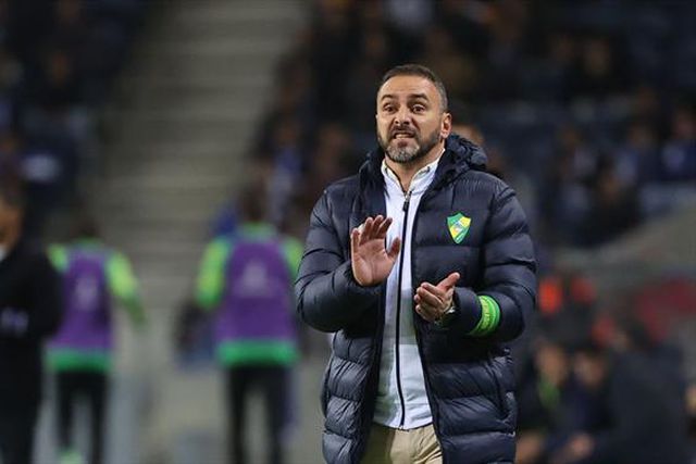 Notícia A BOLA: Ricardo Sousa é o preferido dos fogaceiros