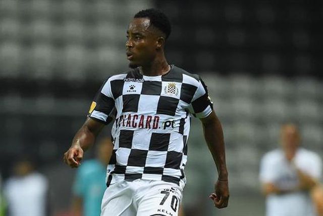 Onyemaechi pré-convocado por Peseiro