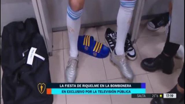 Outros valores se levantam: Aimar no banho… com as chuteiras calçadas