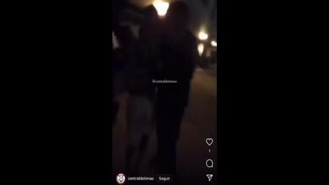 Repugnante: adeptos do Corinthians atacam jogador em motel