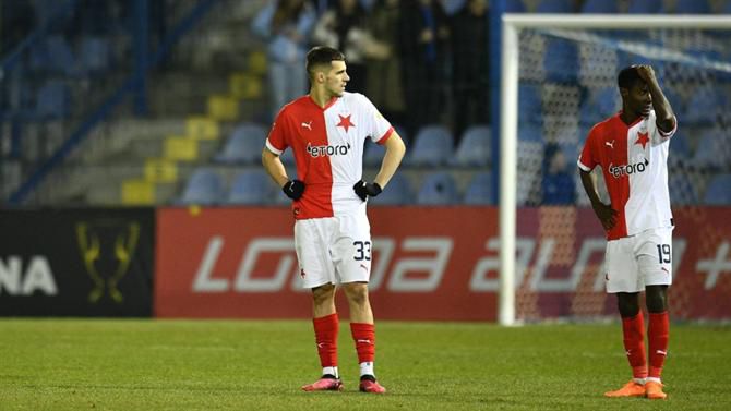 Jurásek: a chegada e o contrato do lateral mais caro de sempre