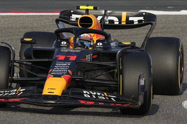 Barém: Sergio Pérez domina testes