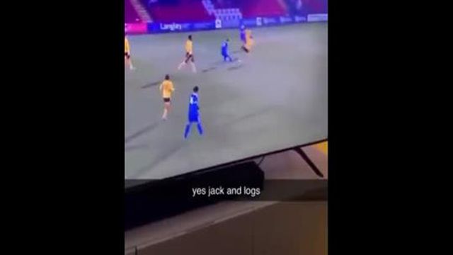 Entrada violenta sobre luso-inglês revolta Brendan Rodgers