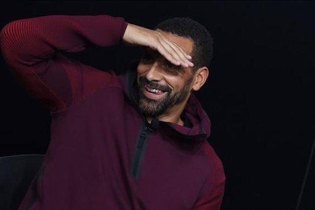 Rio Ferdinand fala de mudanças: «O ambiente tornou-se mais positivo, até a cafetaria mudou»