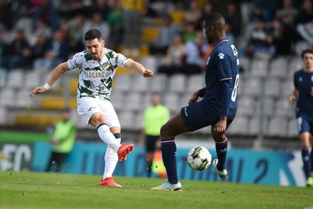 Moreirense volta às vitórias com goleada à custa do B SAD