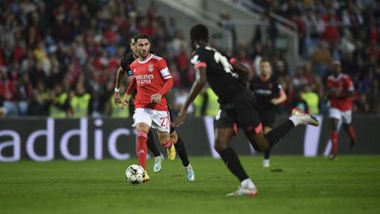 Primeira derrota do Benfica foi com o Sevilha